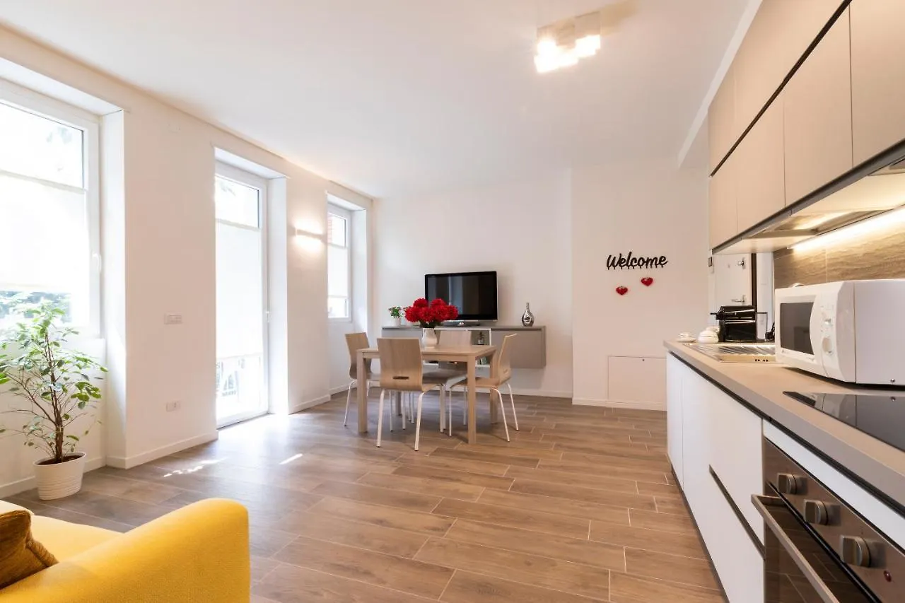 West Milan - Modern And Comfortable Apartment
