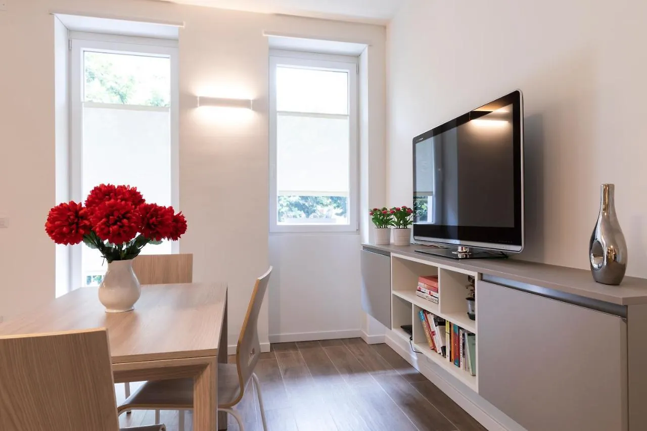 West Milan - Modern And Comfortable Apartment Italy
