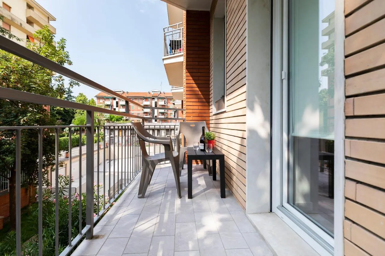 West Milan - Modern And Comfortable Apartment