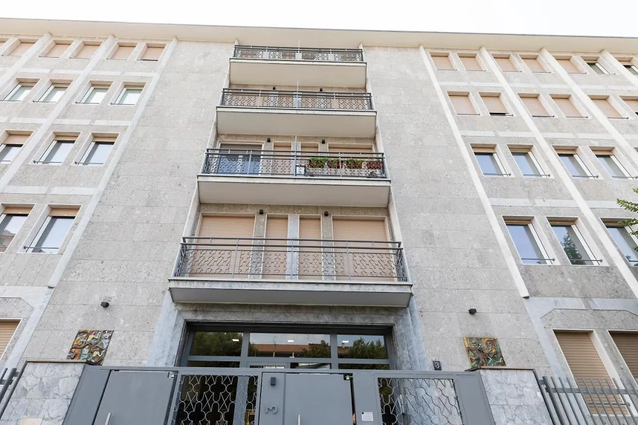 West Milan - Modern And Comfortable Apartment